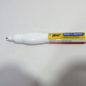 CORRECTOR-LIQUIDO-TIPO-LAPIZ-SHAKE-N-8-ML-MAS-UN-BOLIGRAFO_C255-091_1-2 CORRECTOR LIQUIDO TIPO LAPIZ SHAKE'N 8 ML MAS UN BOLIGRAFO