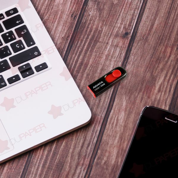 MEMORIA-ADATA-USB-32-GB-COLOR-NEGRO-CON-ROJO-RETRACTIL_M071-192_12 MEMORIA ADATA USB 32 GB COLOR NEGRO CON ROJO RETRACTIL