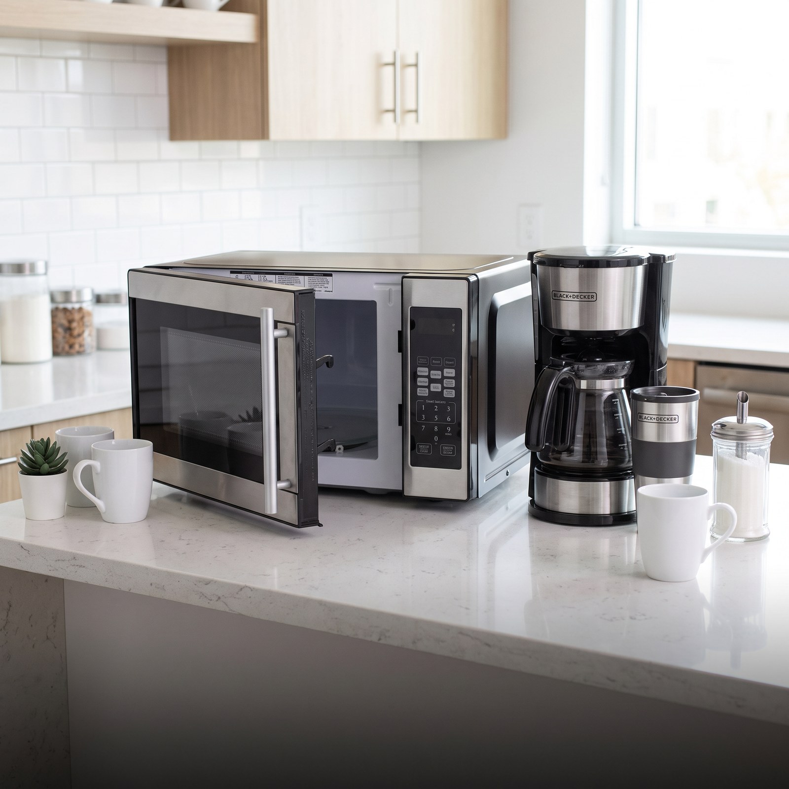 cat-equipamiento-de-cafeteria-1600 BATIDORA DE PEDESTAL BLACK DECKER 2 EN 1